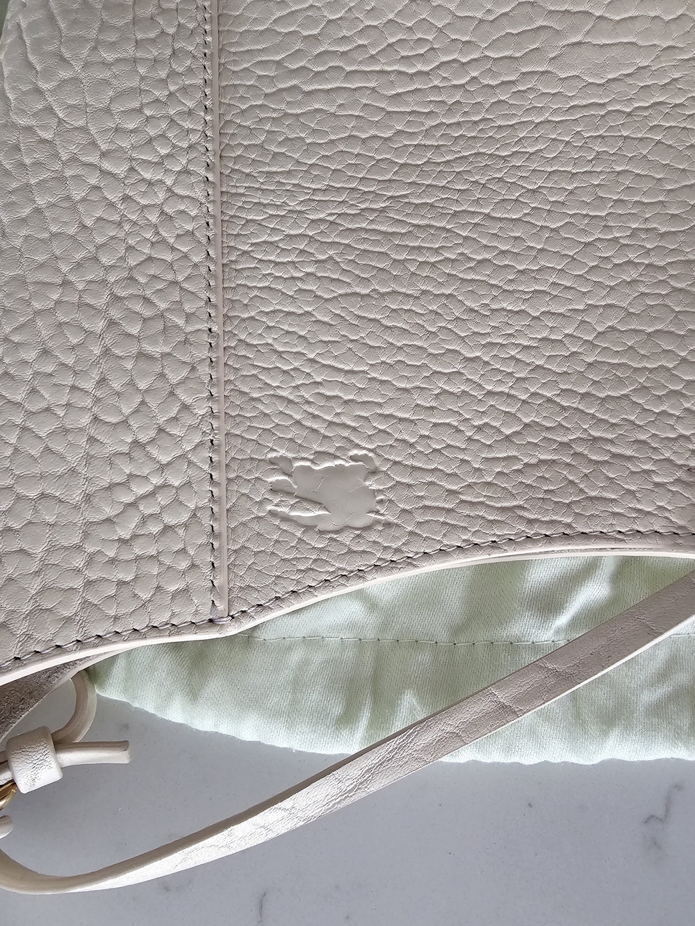 Burberry Cream Pebbled Leather Shoulder Hobo with Gold Hardware - Picture 6 of 10